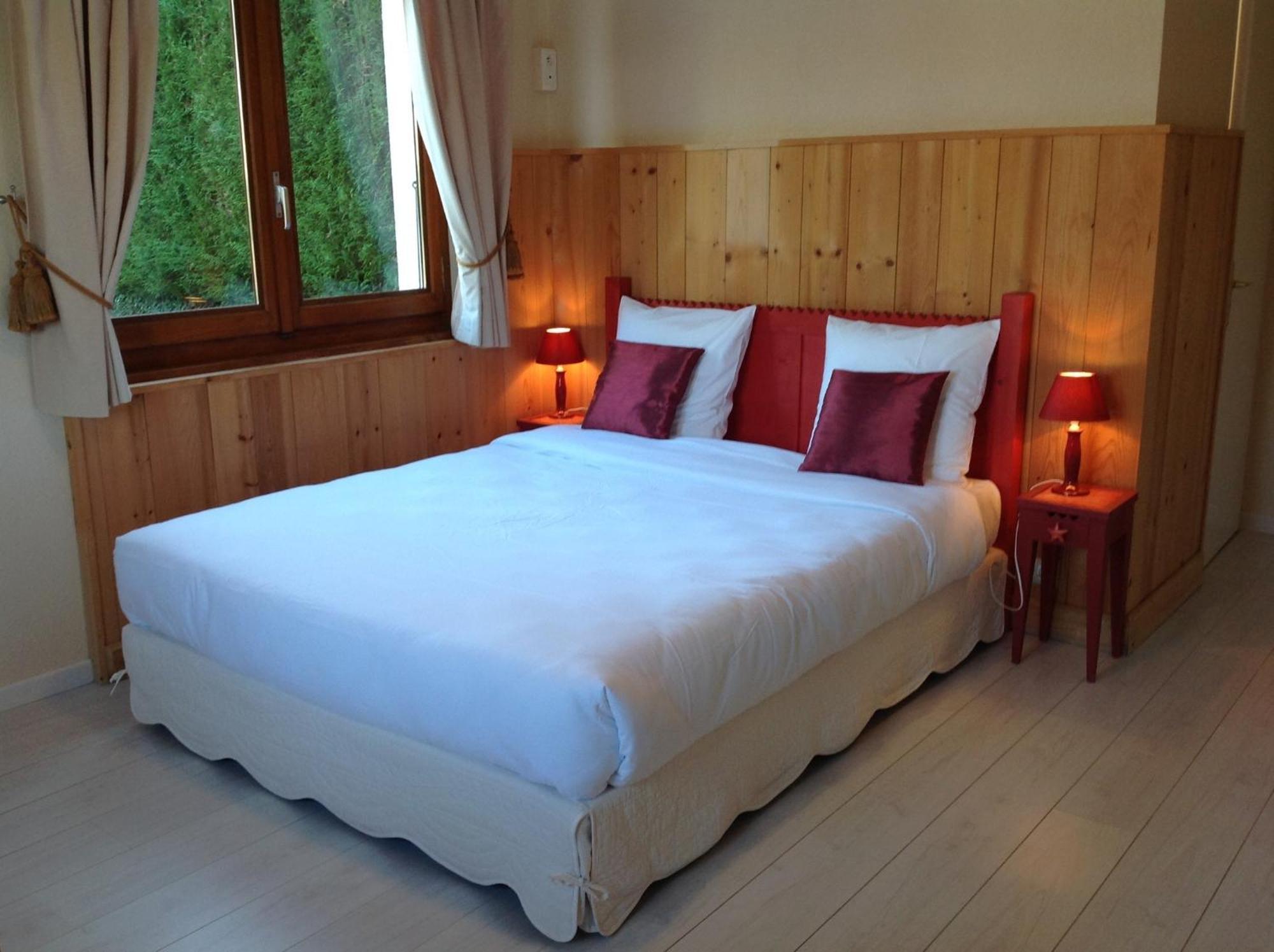 Hotel L'Oasis Évian-les-Bains Habitación foto